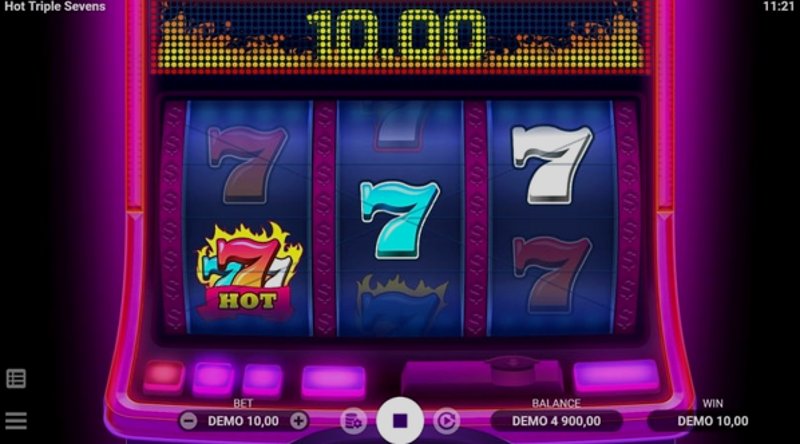 Play Hot Triple Sevens by Evoplay at 1Win Casino